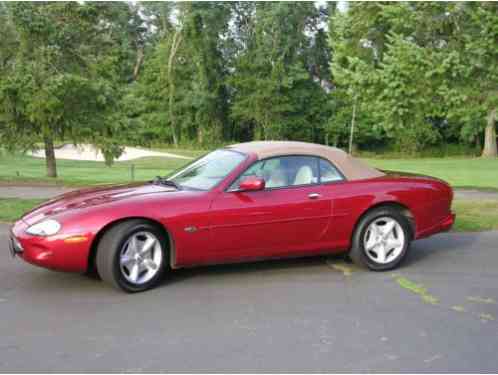 Jaguar XK8 (1999)