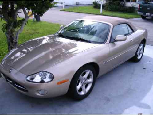 Jaguar XK8 (2001)