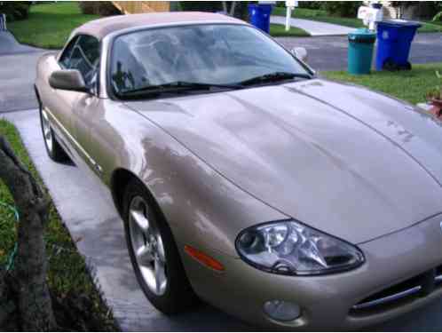 Jaguar XK8 (2001)