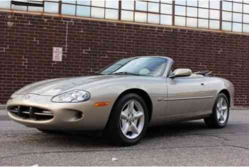 Jaguar XK8 (1997)