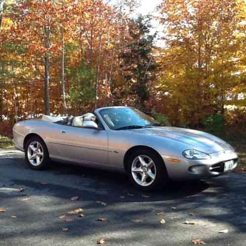 Jaguar XK8 (2000)