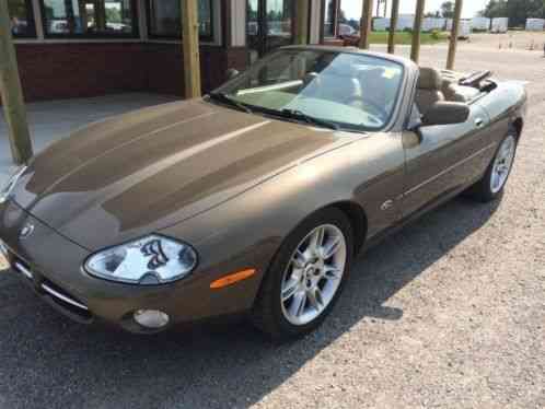 Jaguar XK8 (2001)