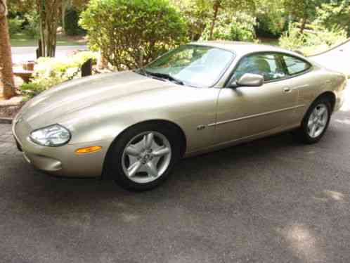 Jaguar XK8 XK8 (1997)