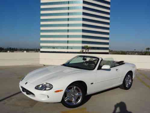 Jaguar XK8 (1999)