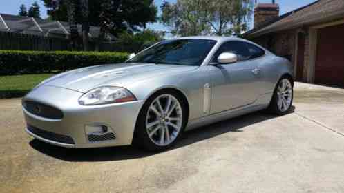 Jaguar XKR (2008)