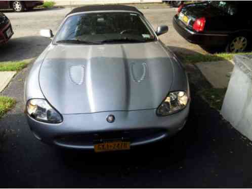 Jaguar XKR (2001)