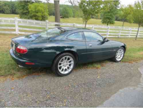 Jaguar XKR Coupe (2002)