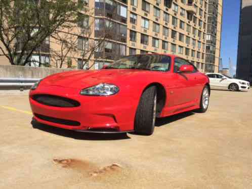 Jaguar XKR XKR (2000)