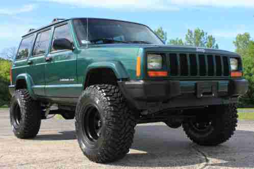 1999 Jeep Cherokee CLEAN LOW MILES ALL RECORDS NEW 4. 5 Lift