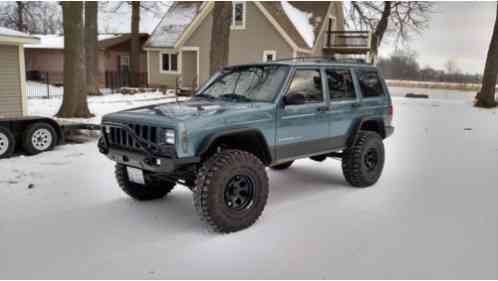 Jeep Cherokee (1999)