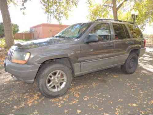 Jeep Grand Cherokee Laredo (2002)