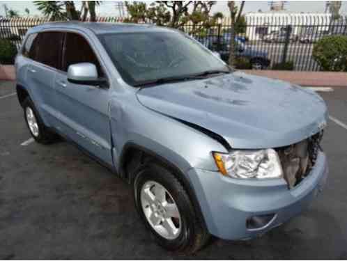 Jeep Grand Cherokee Laredo 4WD (2012)