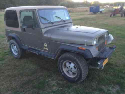 Jeep Wrangler Sahara (1991)