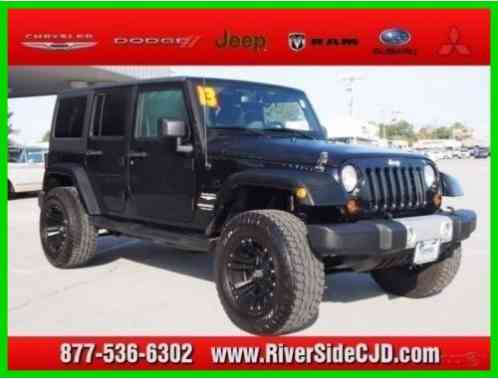 Jeep Wrangler Sahara (2013)