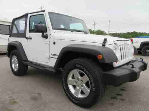 2013 Jeep Wrangler SOFT TOP, TRAILER HITCH, EXTRA LOW MILES
