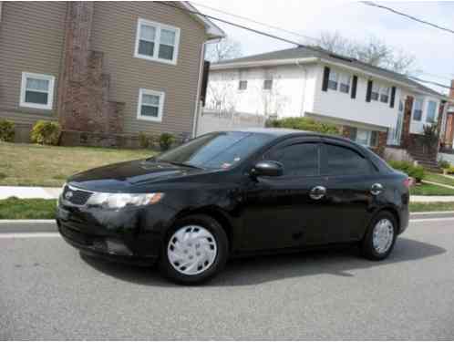 Kia Forte LX (2012)