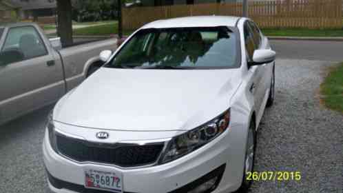 Kia Optima LX (2013)