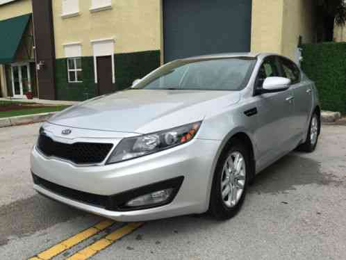 Kia Optima LX (2012)