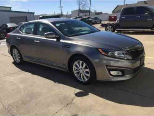 Kia Optima LX - CLEAN! (2015)