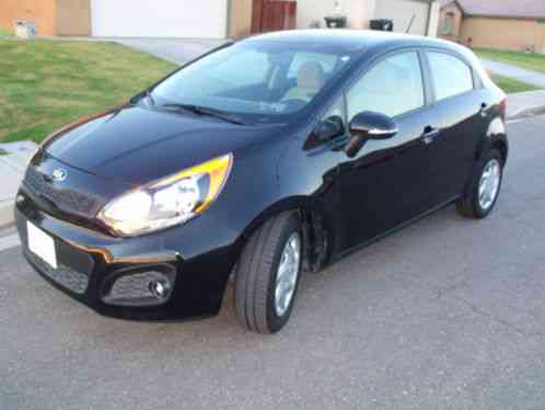 Kia Rio (2013)