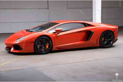 Lamborghini Aventador LP700-4 (2012)