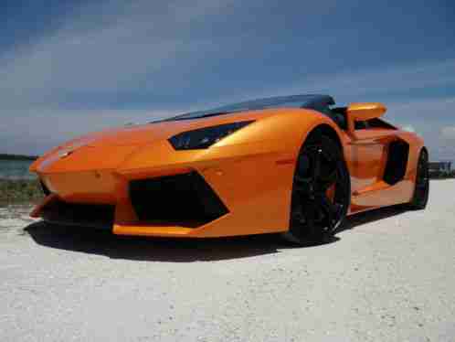 2014 Lamborghini Aventador Roadster