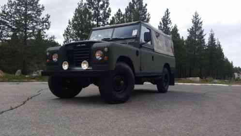 Land Rover Defender 109 (1979)