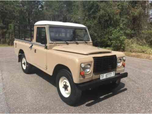 Land Rover Defender 109 (1985)