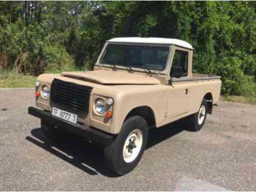 Land Rover Defender (1985)