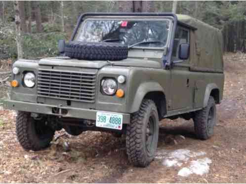 Land Rover Defender (1985)