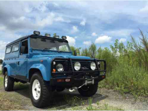 Land Rover Defender (1986)