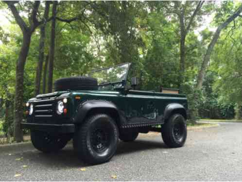 Land Rover Defender (1984)