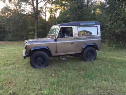 Land Rover Defender (1986)