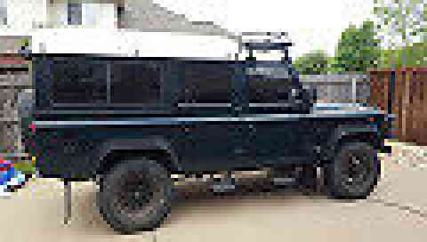 Land Rover Defender (1984)