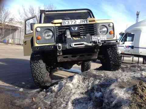 Land Rover Defender (1985)