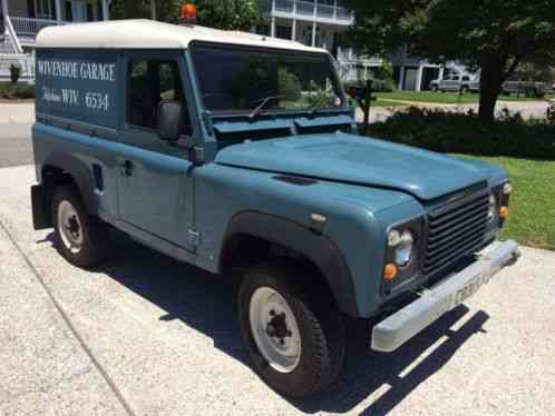 Land Rover Defender 90 (1986)