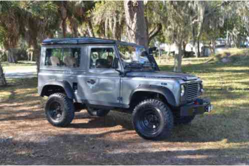 Land Rover Defender (1987)