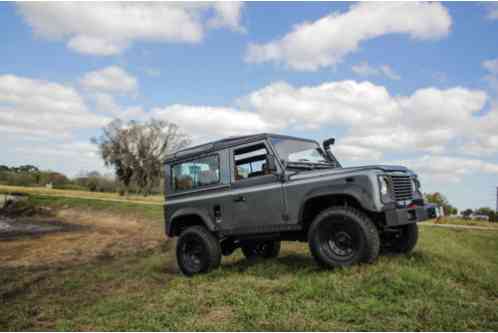 Land Rover Defender (1987)