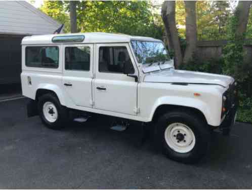 Land Rover Defender D110 (1988)