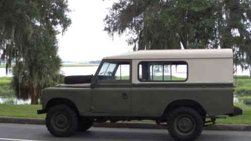 1984 Land Rover Defender SERIES III 109