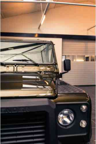 Land Rover Defender (1990)