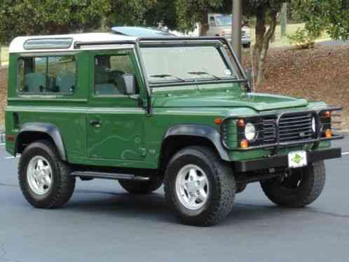 Land Rover Defender Station Wagon (1997)