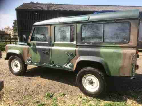 Land Rover : Defender Station Wagon