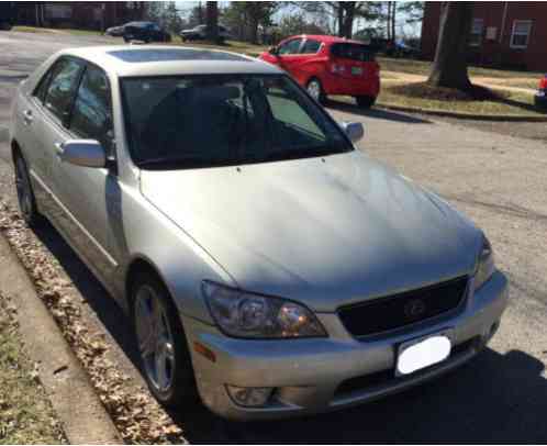 2002 Lexus IS