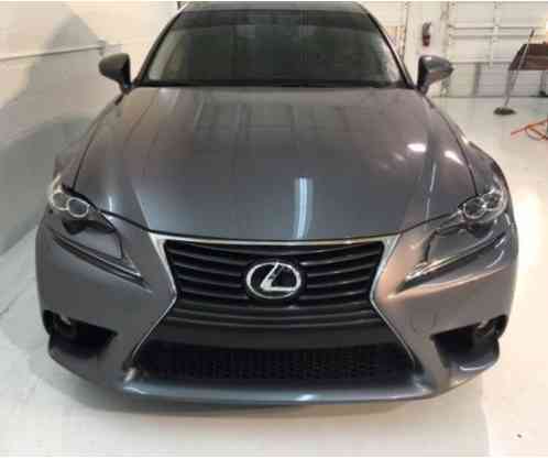 Lexus IS (2015)