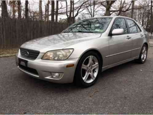 2001 Lexus IS