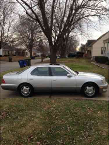 2000 Lexus LS