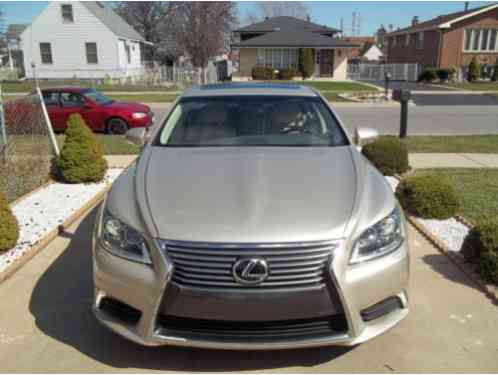 Lexus LS (2014)