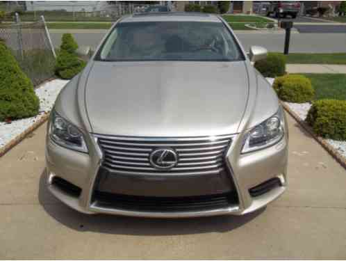 Lexus LS (2014)