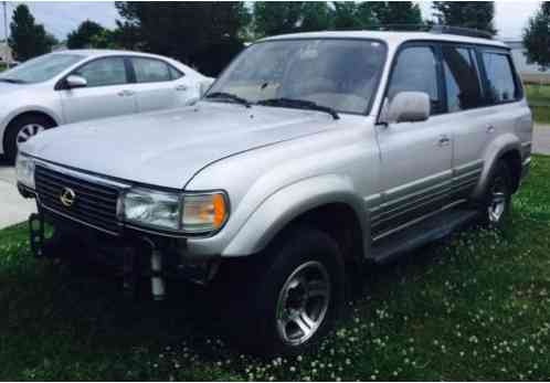 Lexus LX (1997)